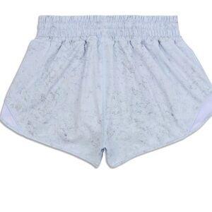 Lululemon 4 inch hotty hots